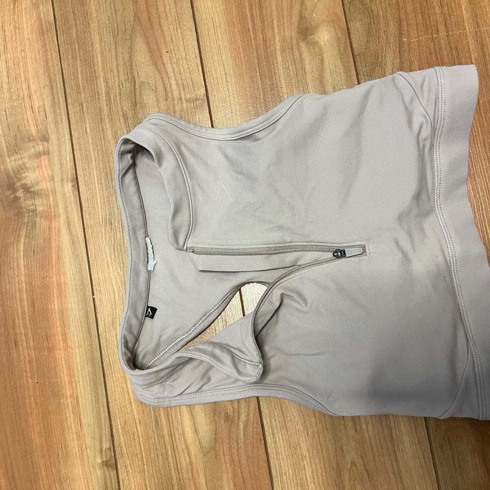 Gymshark Speed Sports Bra – Zipper Front – Taupe – Small